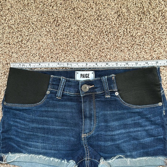 PAIGE denim maternity short - Picture 7 of 8